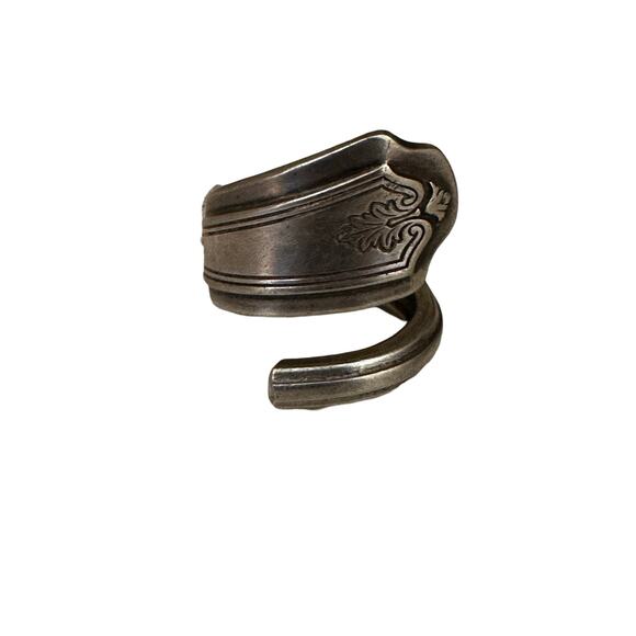 Size 8 Sterling Silver Plated Vintage Wrap Spoon Ring - Picture 1 of 5